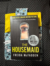 Load image into Gallery viewer, Snoopy Book Sleeve