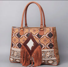 Load image into Gallery viewer, Weekender Western Bag
